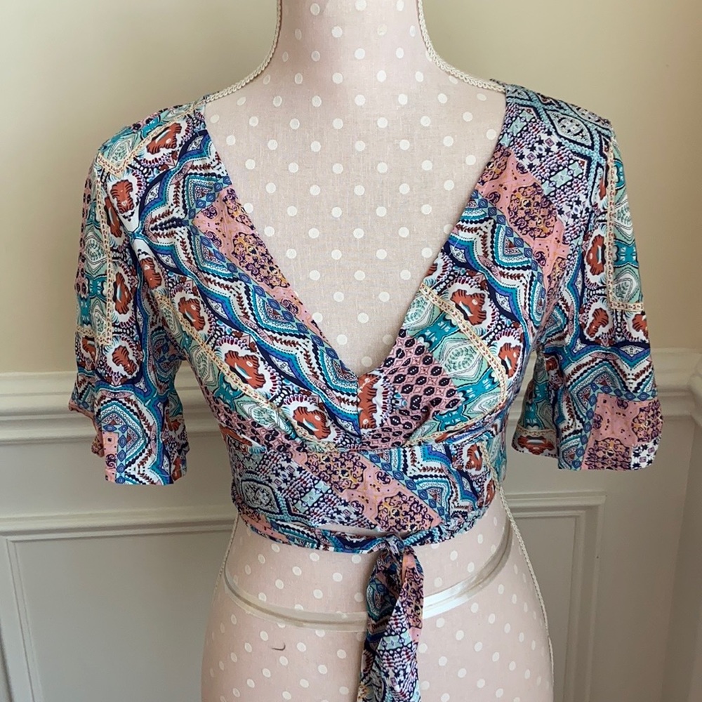 LF Three Days Wrap Crop Top Sz XS NWT